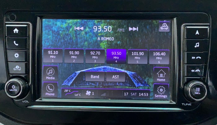 2021 Mahindra MARAZZO M 6 + 8 STR, Diesel, Manual, 47,117 km, Infotainment System