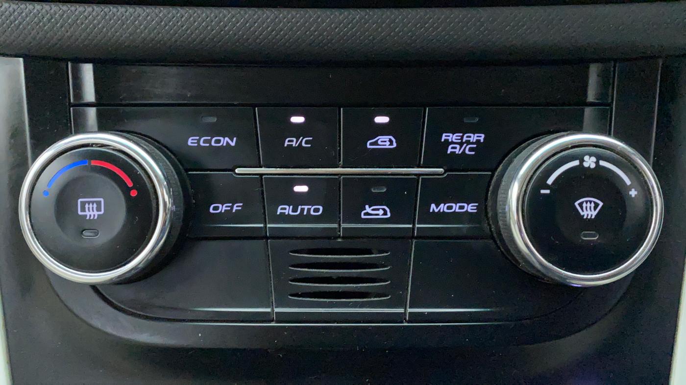 2021 Mahindra MARAZZO M 6 + 8 STR, Diesel, Manual, 47,117 km, Automatic Climate Control