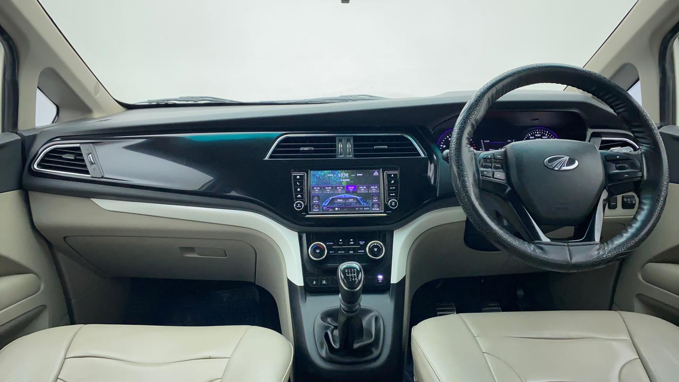 2021 Mahindra MARAZZO M 6 + 8 STR, Diesel, Manual, 47,117 km, Dashboard