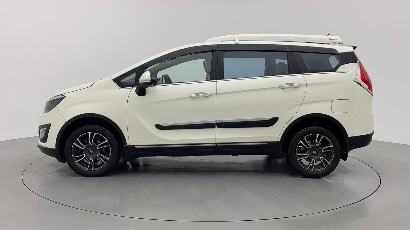 2021 Mahindra MARAZZO M 6 + 8 STR, Diesel, Manual, 47,117 km, Left Side