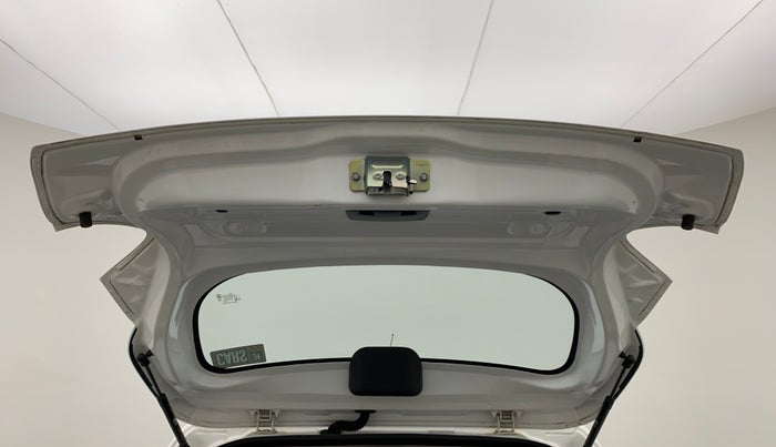 2021 Renault Kwid RXT 1.0 AMT (O), Petrol, Automatic, 24,474 km, Boot Door Open