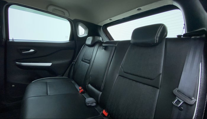 2021 Nissan MAGNITE XV PRIMIUM TURBO CVT, Petrol, Automatic, 17,535 km, Right Side Rear Door Cabin