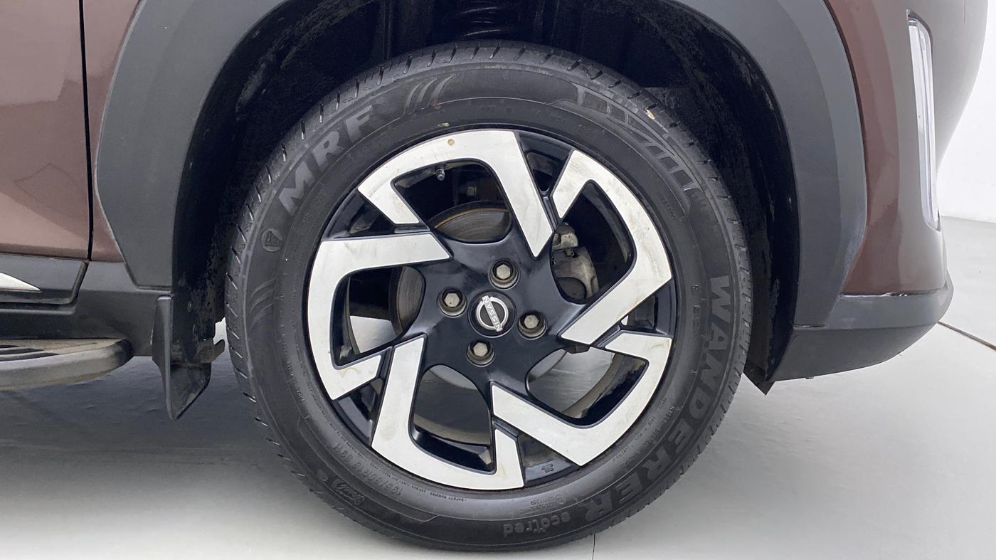 2021 Nissan MAGNITE XV PRIMIUM TURBO CVT, Petrol, Automatic, 17,535 km, Right Front Wheel
