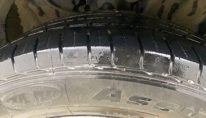 2020 KIA SELTOS HTX 1.5 PETROL, Petrol, Manual, 46,796 km, Right Front Tyre Tread