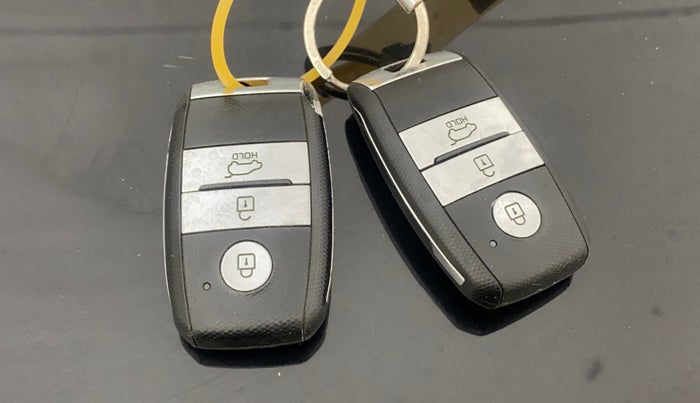 2020 KIA SELTOS HTX 1.5 PETROL, Petrol, Manual, 46,796 km, Key Close Up