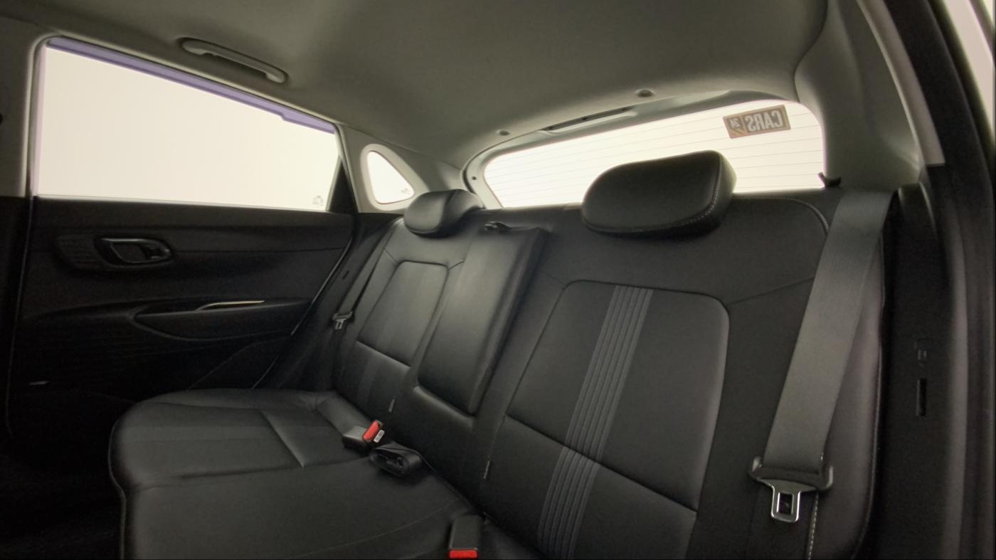 2022 Hyundai NEW I20 ASTA (O) 1.0 TURBO GDI DCT, Petrol, Automatic, 33,559 km, Right Side Rear Door Cabin