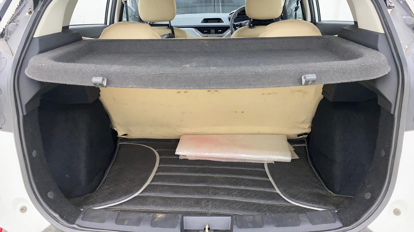 2021 Tata NEXON XMA DIESEL, Diesel, Automatic, 61,099 km, Boot Inside