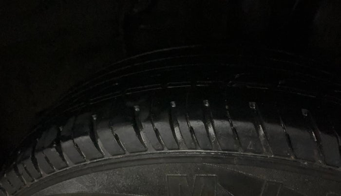 2015 Hyundai Elite i20 SPORTZ 1.2, Petrol, Manual, 56,497 km, Left Rear Tyre Tread