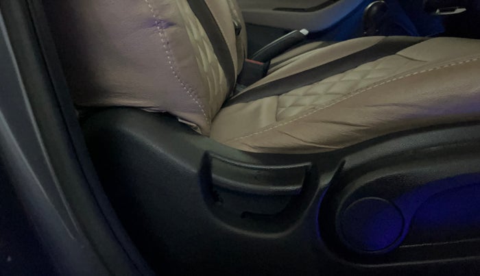 2015 Hyundai Elite i20 SPORTZ 1.2, Petrol, Manual, 56,497 km, Driver Side Adjustment Panel