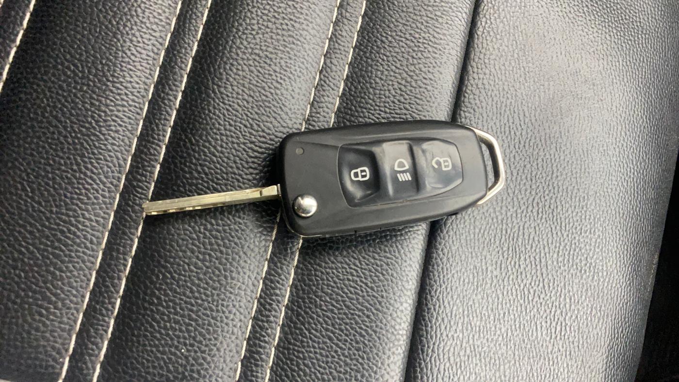 2019 Tata NEXON XMA PETROL, Petrol, Automatic, 48,338 km, Key Close Up