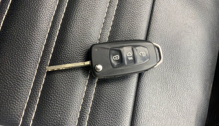 2019 Tata NEXON XMA PETROL, Petrol, Automatic, 48,451 km, Key Close Up