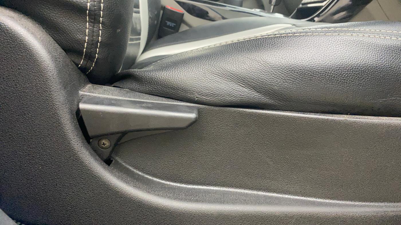 2019 Tata NEXON XMA PETROL, Petrol, Automatic, 48,338 km, Driver Side Adjustment Panel
