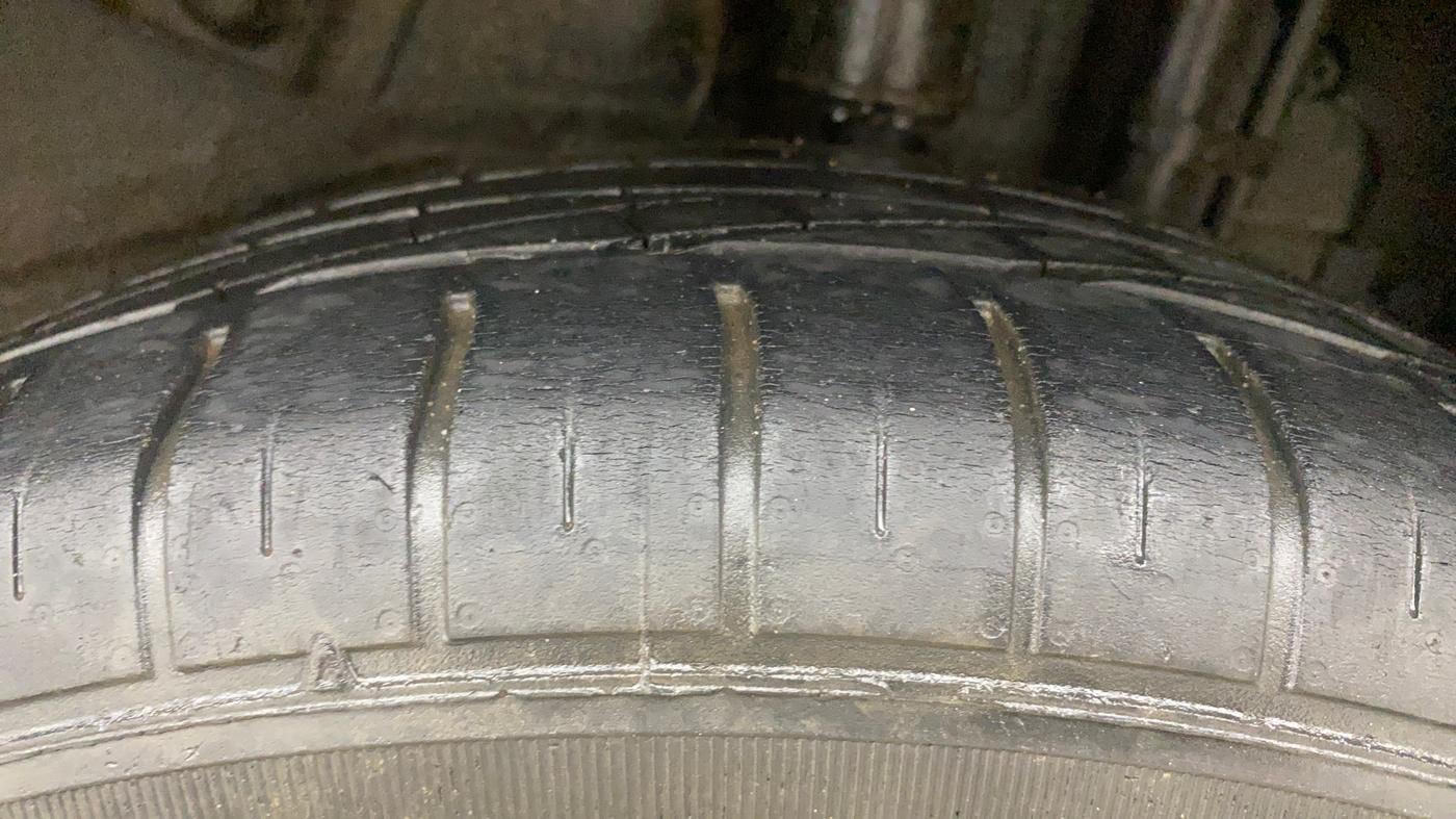 2019 Tata NEXON XMA PETROL, Petrol, Automatic, 48,338 km, Left Rear Tyre Tread