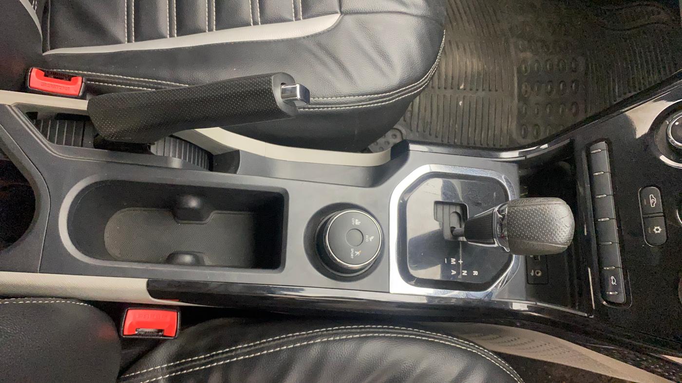 2019 Tata NEXON XMA PETROL, Petrol, Automatic, 48,338 km, Gear Lever