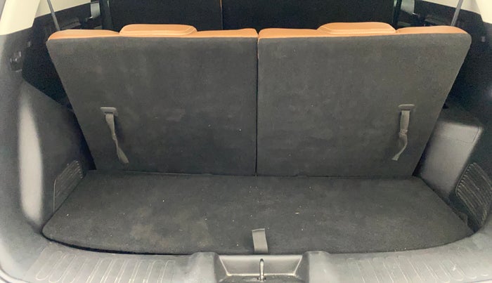 2021 MG HECTOR PLUS SELECT 2.0 DIESEL TURBO MT 7-STR, Diesel, Manual, 41,685 km, Boot Inside