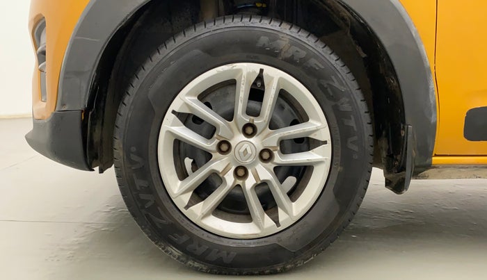 2019 Renault TRIBER RXL MT, Petrol, Manual, 49,829 km, Left Front Wheel