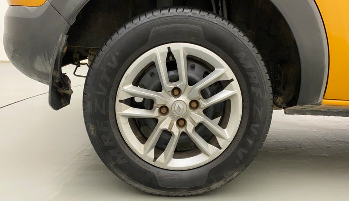 2019 Renault TRIBER RXL MT, Petrol, Manual, 49,829 km, Right Rear Wheel