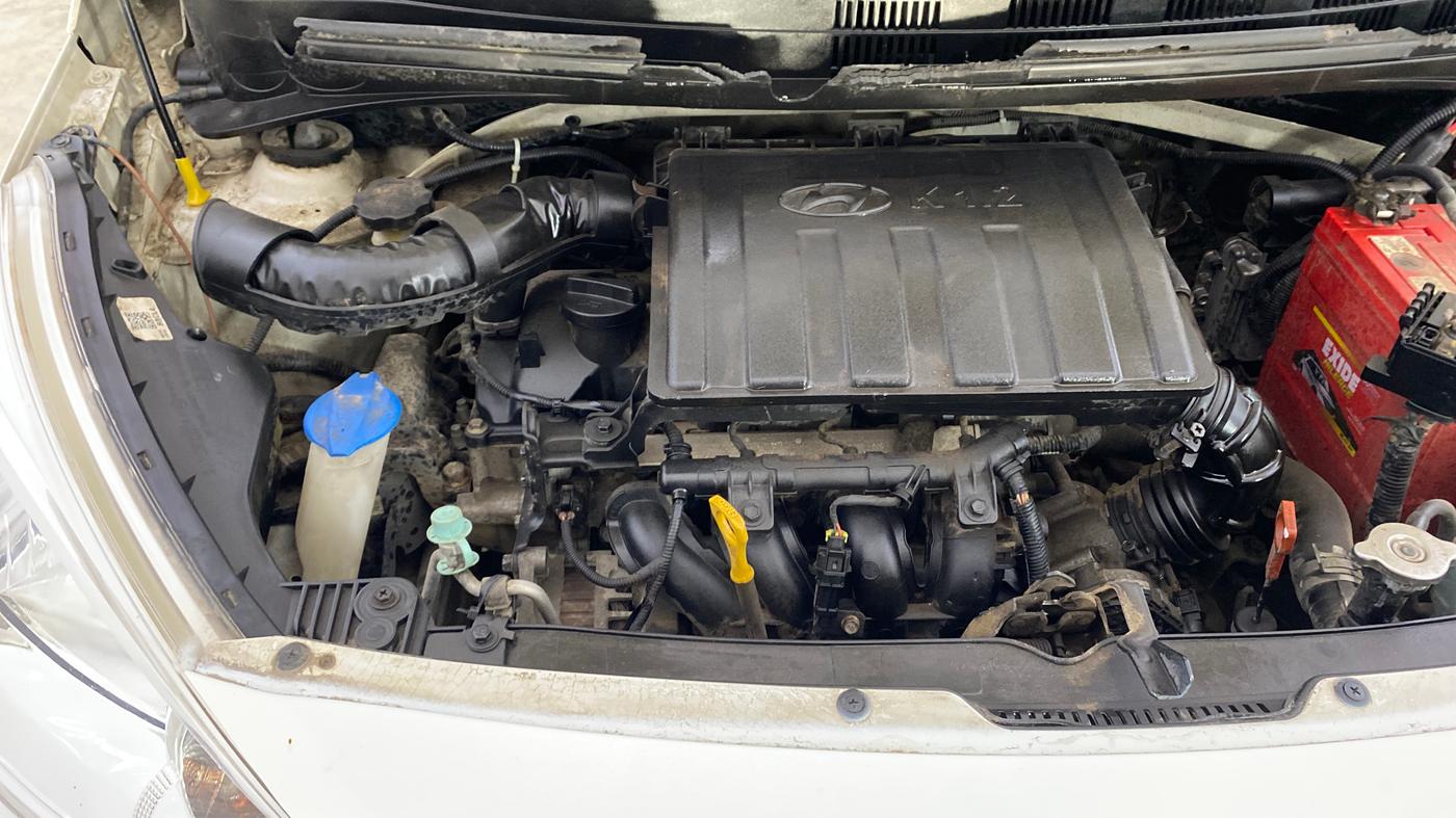2016 Hyundai Grand i10 ASTA AT 1.2 KAPPA VTVT, Petrol, Automatic, 40,443 km, Engine View - Right