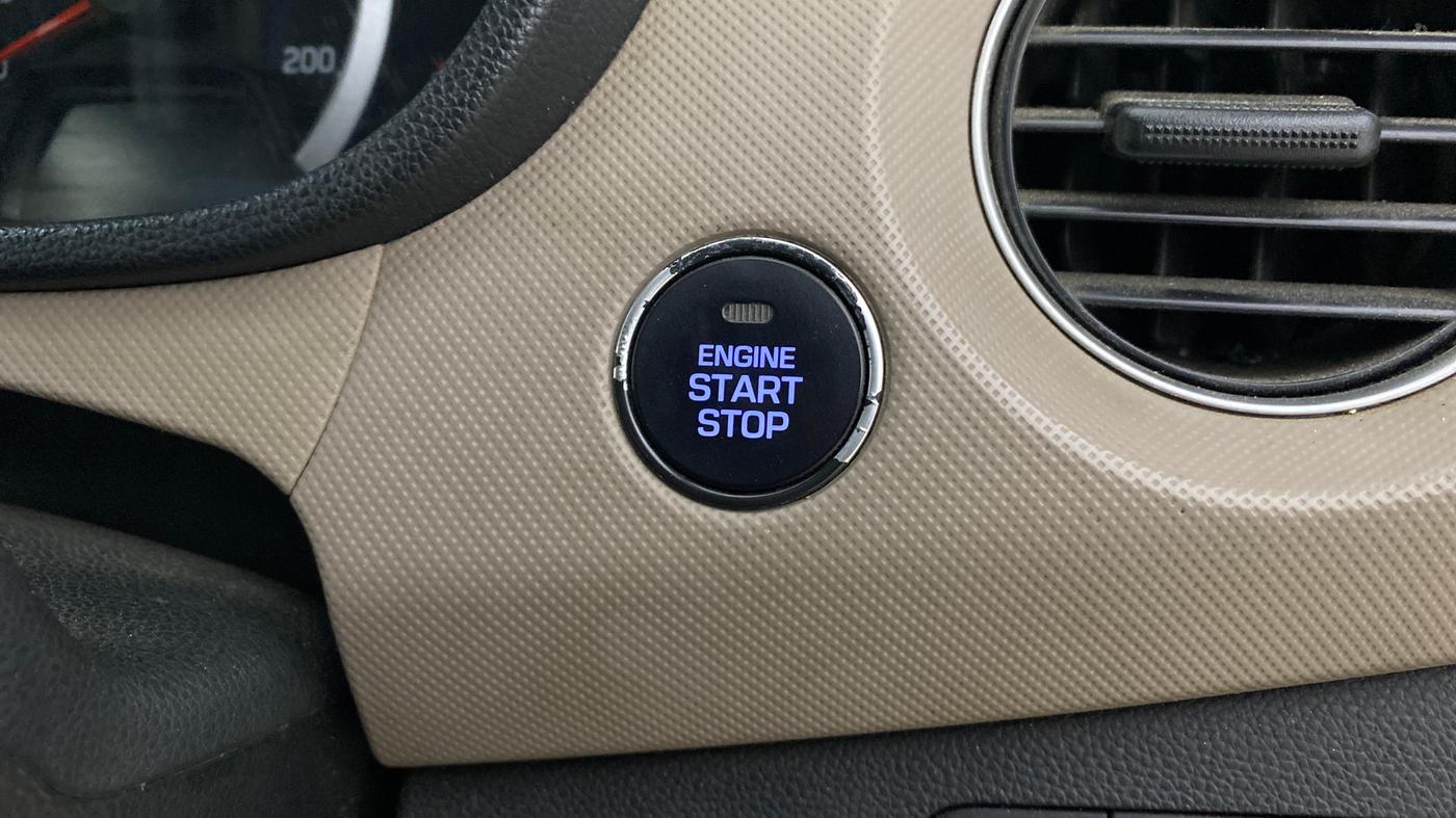2016 Hyundai Grand i10 ASTA AT 1.2 KAPPA VTVT, Petrol, Automatic, 40,443 km, Keyless Start/ Stop Button