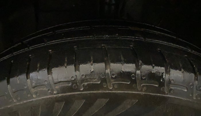 2024 Hyundai EXTER S 1.2 MT, CNG, Manual, 21,606 km, Left Front Tyre Tread