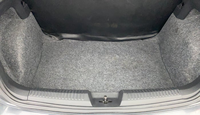 2021 Volkswagen Polo TRENDLINE 1.0L, Petrol, Manual, 30,437 km, Boot Inside