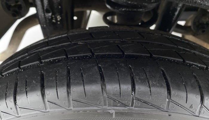 2021 Maruti Alto LXI CNG, CNG, Manual, 17,544 km, Right Rear Tyre Tread