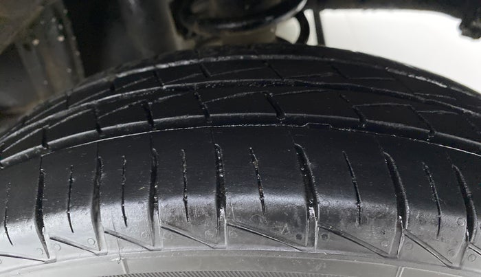 2021 Maruti Alto LXI CNG, CNG, Manual, 17,544 km, Left Rear Tyre Tread