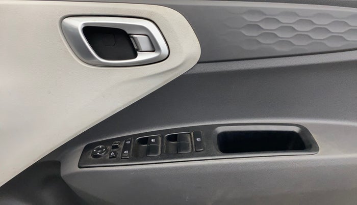 2020 Hyundai GRAND I10 NIOS SPORTZ 1.2 KAPPA VTVT, Petrol, Manual, 18,086 km, Driver Side Door Panels Control