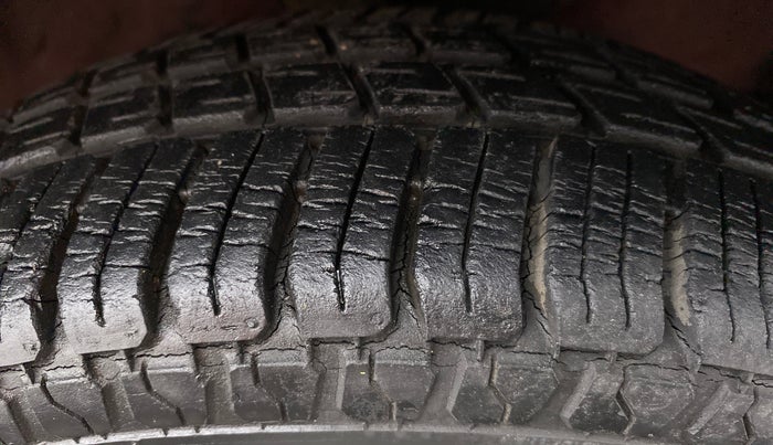 2013 Hyundai Santro Xing GL PLUS, Petrol, Manual, 6,111 km, Right Front Tyre Tread
