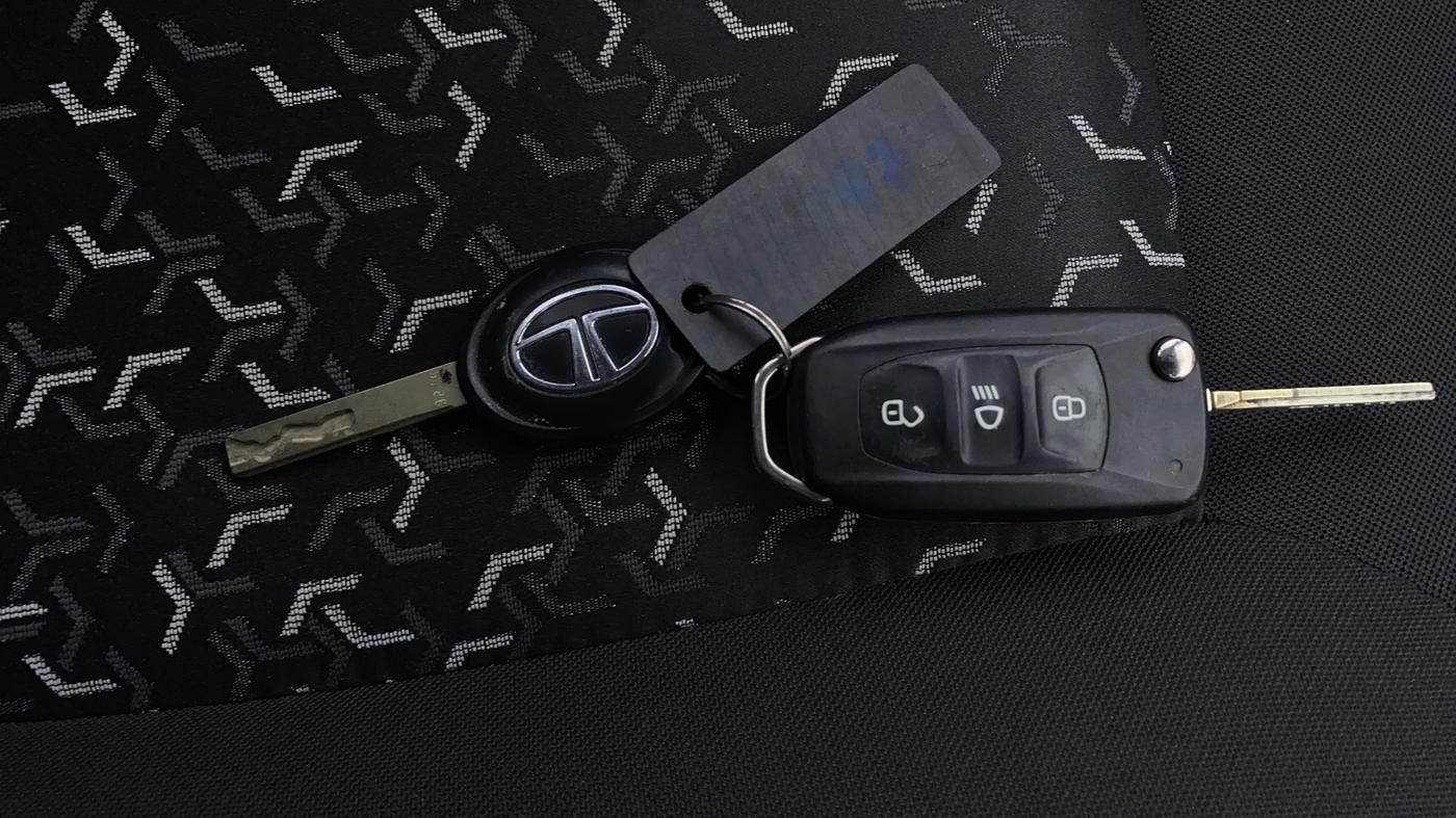 2023 Tata Tiago XT RHYTHM PETROL, Petrol, Manual, 15,165 km, Key Close Up