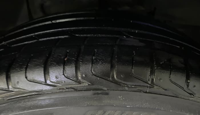 2018 Tata NEXON XZ PLUS DIESEL, Diesel, Manual, 59,164 km, Right Front Tyre Tread