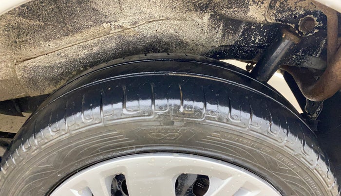 2016 Maruti Wagon R 1.0 VXI AMT, Petrol, Automatic, 62,295 km, Left Rear Tyre Tread