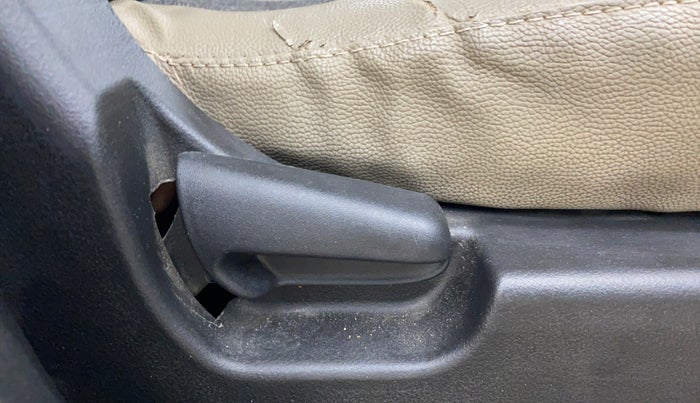 2016 Maruti Wagon R 1.0 VXI AMT, Petrol, Automatic, 62,295 km, Driver Side Adjustment Panel