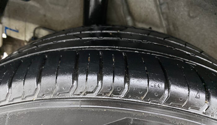 2021 Hyundai VENUE SX PLUS 1.0 TURBO DCT, Petrol, Automatic, 49,347 km, Right Rear Tyre Tread