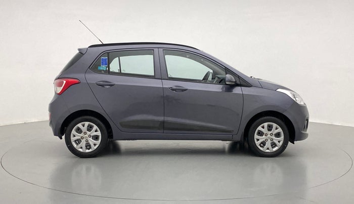 2015 Hyundai Grand i10 SPORTZ 1.2 KAPPA VTVT, Petrol, Manual, 15,490 km, Right Side View