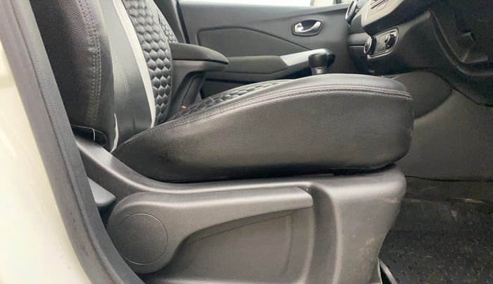 2019 Nissan Kicks XL DIESEL, Diesel, Manual, 61,756 km, Driver Side Adjustment Panel