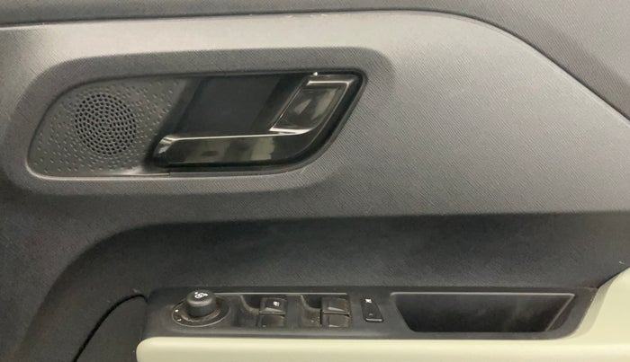 2023 Tata PUNCH ADVENTURE MT, Petrol, Manual, 2,538 km, Driver Side Door Panels Control