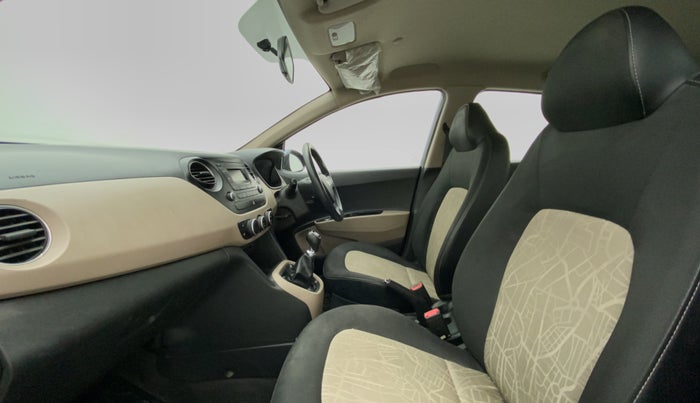 2016 Hyundai Grand i10 SPORTZ 1.2 KAPPA VTVT, Petrol, Manual, 20,244 km, Right Side Front Door Cabin
