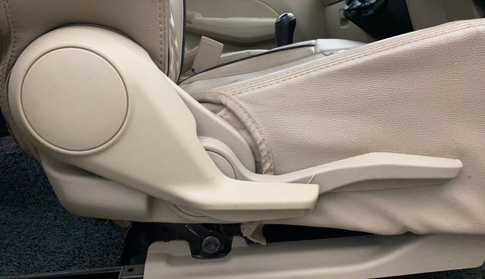 2024 Maruti Dzire VXI, Petrol, Manual, 19,924 km, Driver Side Adjustment Panel