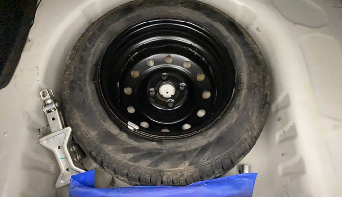 2024 Maruti Dzire VXI, Petrol, Manual, 19,924 km, Spare Tyre