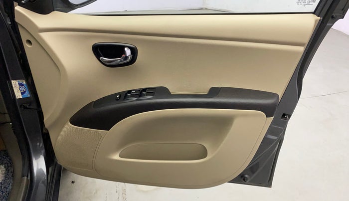 2012 Hyundai i10 MAGNA 1.1, Petrol, Manual, 90,773 km, Driver Side Door Panels Control