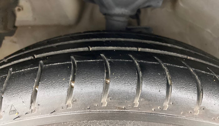 2019 Maruti Celerio ZXI AMT (O), Petrol, Automatic, 50,490 km, Left Front Tyre Tread