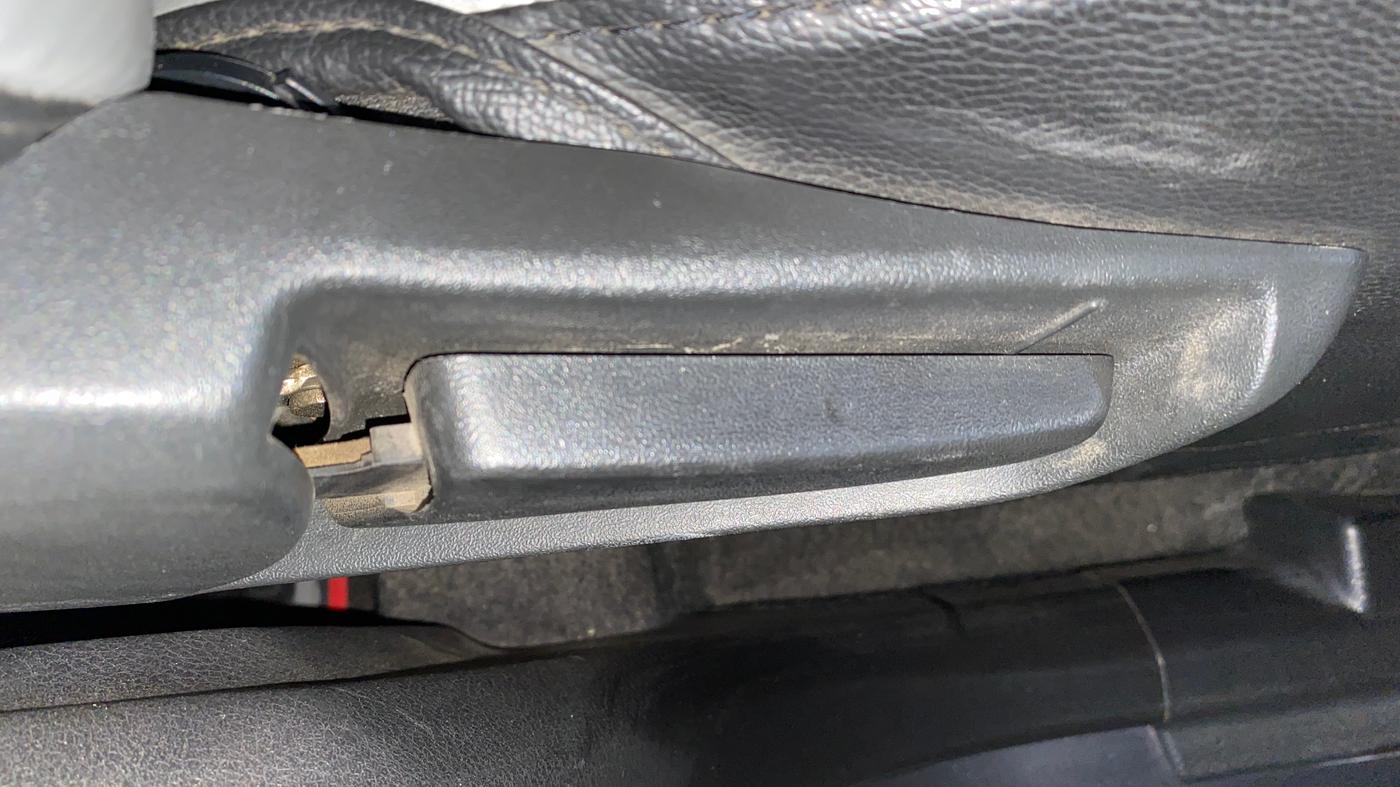 2021 Maruti S PRESSO VXI+, Petrol, Manual, 47,919 km, Driver Side Adjustment Panel