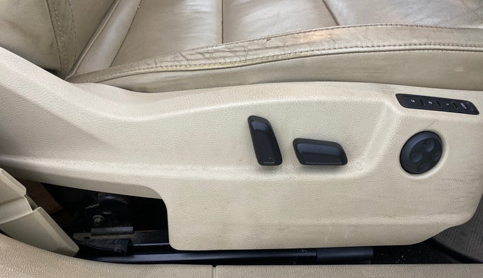 2015 Skoda Superb ELEGANCE 1.8 TSI MT, Petrol, Manual, 56,256 km, Driver Side Adjustment Panel