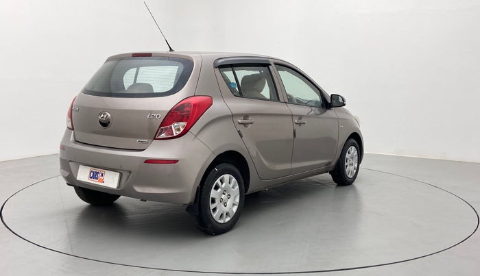 2013 Hyundai i20 MAGNA O 1.2, Petrol, Manual, 1,15,490 km, Right Back Diagonal
