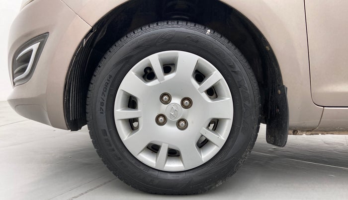 2013 Hyundai i20 MAGNA O 1.2, Petrol, Manual, 1,15,490 km, Left Front Wheel