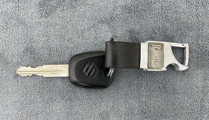 2016 Maruti Alto 800 LXI, Petrol, Manual, 32,210 km, Key Close Up