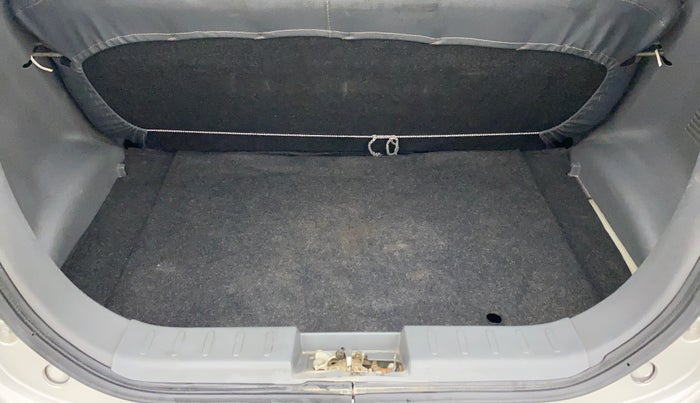 2016 Maruti Alto 800 LXI, Petrol, Manual, 32,210 km, Boot Inside