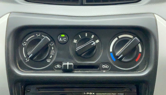 2016 Maruti Alto 800 LXI, Petrol, Manual, 32,210 km, AC Unit - Directional switch has minor damage