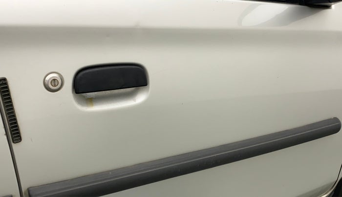2016 Maruti Alto 800 LXI, Petrol, Manual, 32,210 km, Driver-side door - Slightly dented